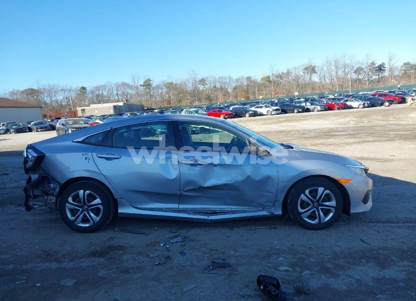 Photo 13 of 2017 Honda Civic LX (VIN 19XFC2F55HE203467)