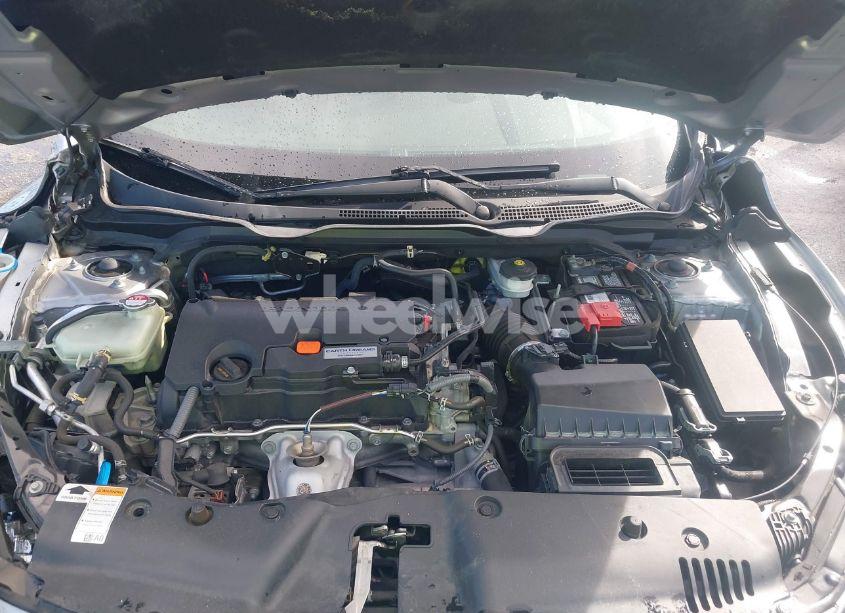 Photo 10 of 2018 Honda Civic LX (VIN 19XFC2F55JE003713)