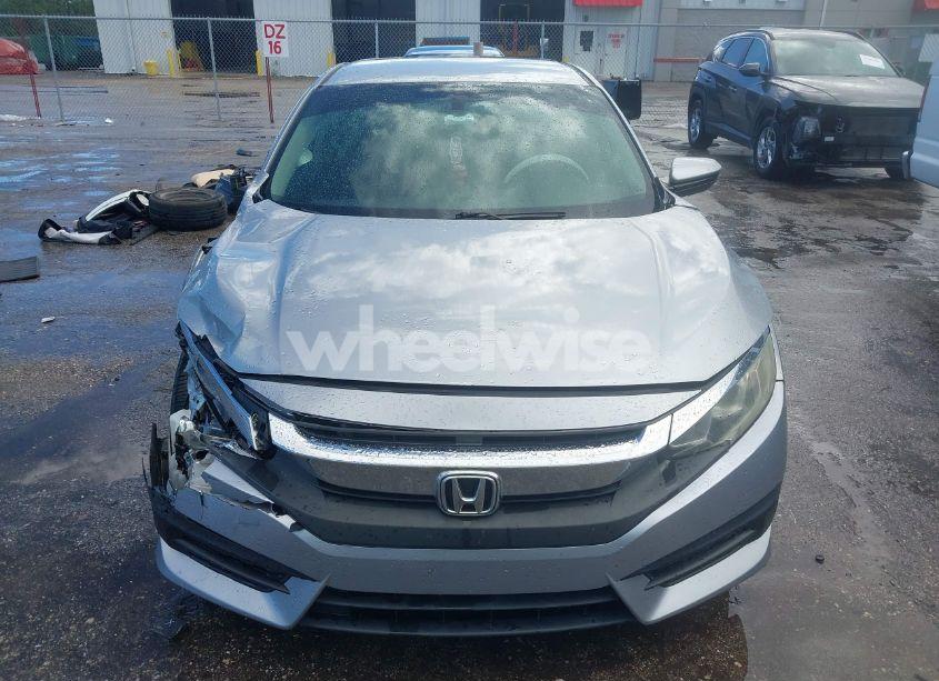 Photo 12 of 2018 Honda Civic LX (VIN 19XFC2F55JE003713)