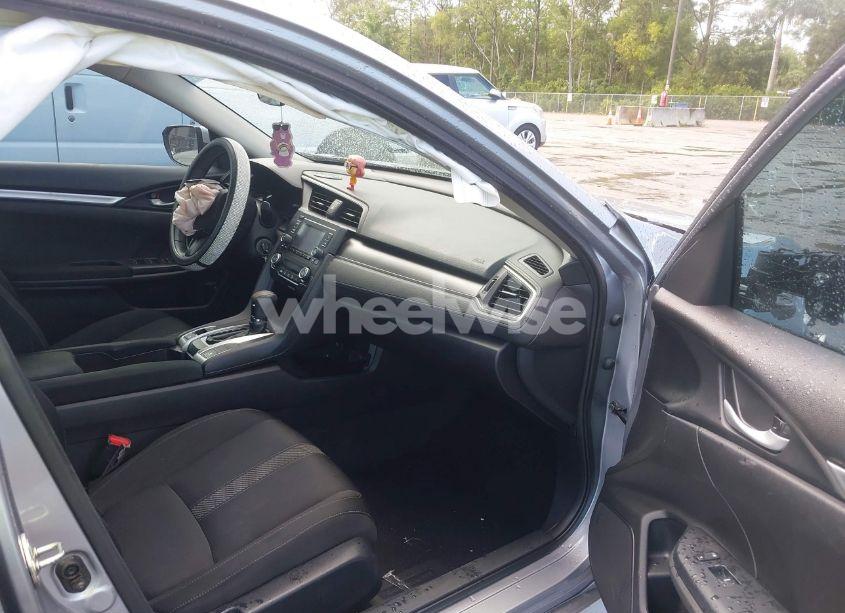 Photo 5 of 2018 Honda Civic LX (VIN 19XFC2F55JE003713)