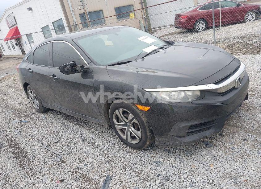 2018 Honda Civic LX (VIN 19XFC2F55JE003811) main photo