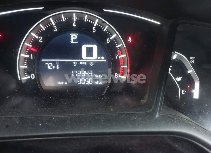 Photo 15 of 2018 Honda Civic LX (VIN 19XFC2F55JE003811)