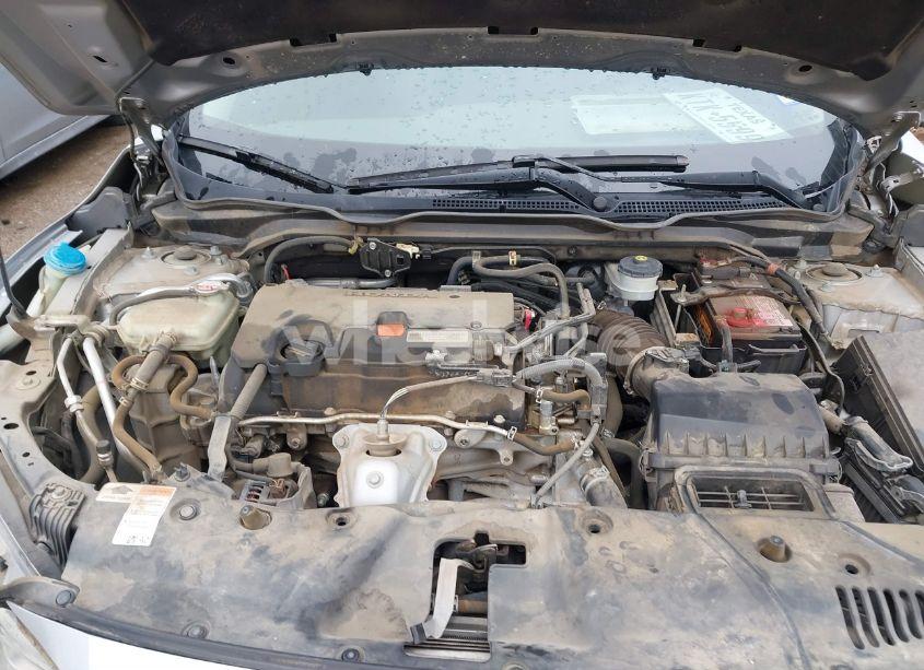 Photo 10 of 2018 Honda Civic LX (VIN 19XFC2F55JE008247)