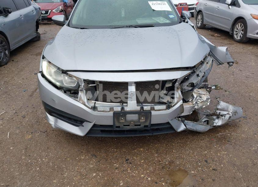 Photo 6 of 2018 Honda Civic LX (VIN 19XFC2F55JE008247)