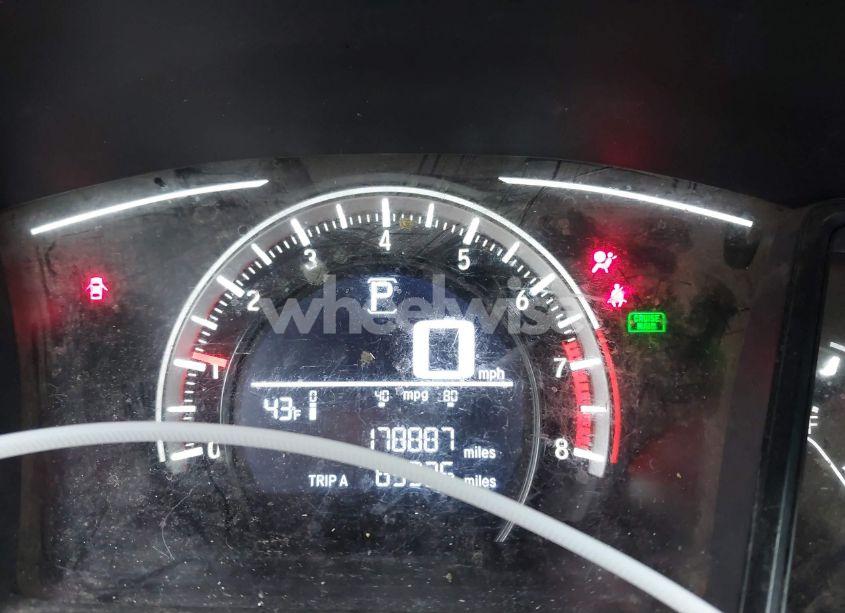 Photo 7 of 2018 Honda Civic LX (VIN 19XFC2F55JE008247)