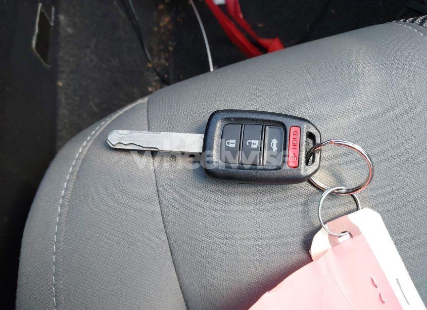 Photo 11 of 2018 Honda Civic LX (VIN 19XFC2F55JE025114)