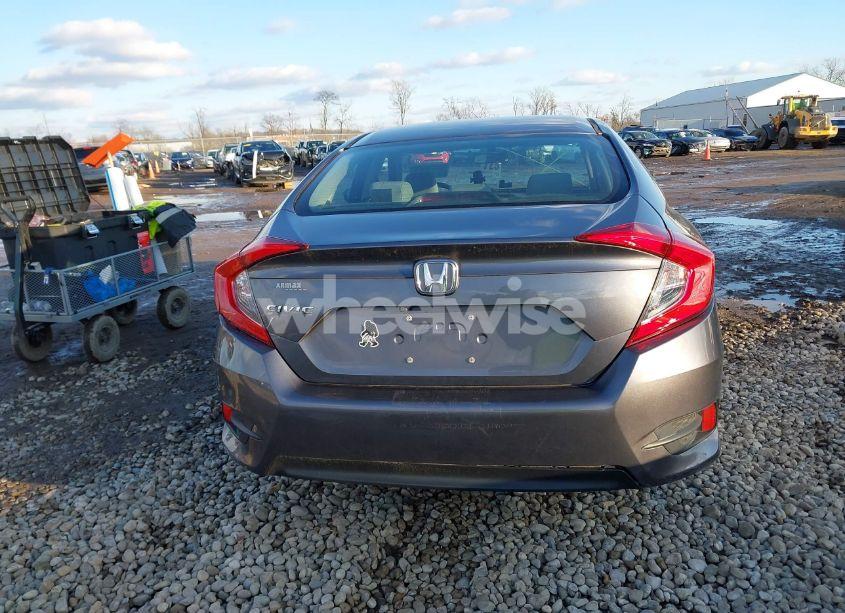 Photo 17 of 2018 Honda Civic LX (VIN 19XFC2F55JE025114)
