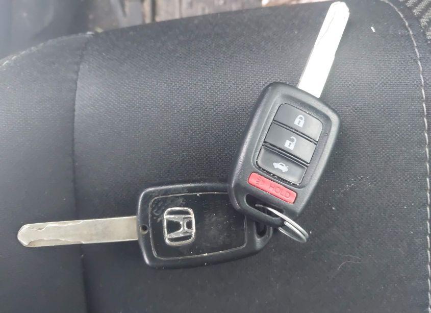 Photo 11 of 2018 Honda Civic LX (VIN 19XFC2F55JE203197)