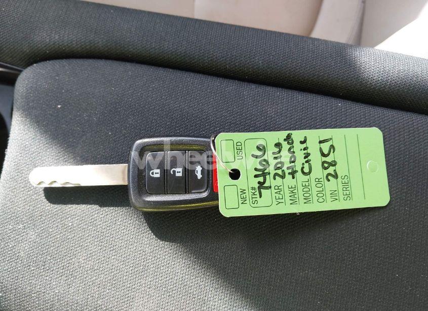Photo 11 of 2016 Honda Civic LX (VIN 19XFC2F56GE012851)