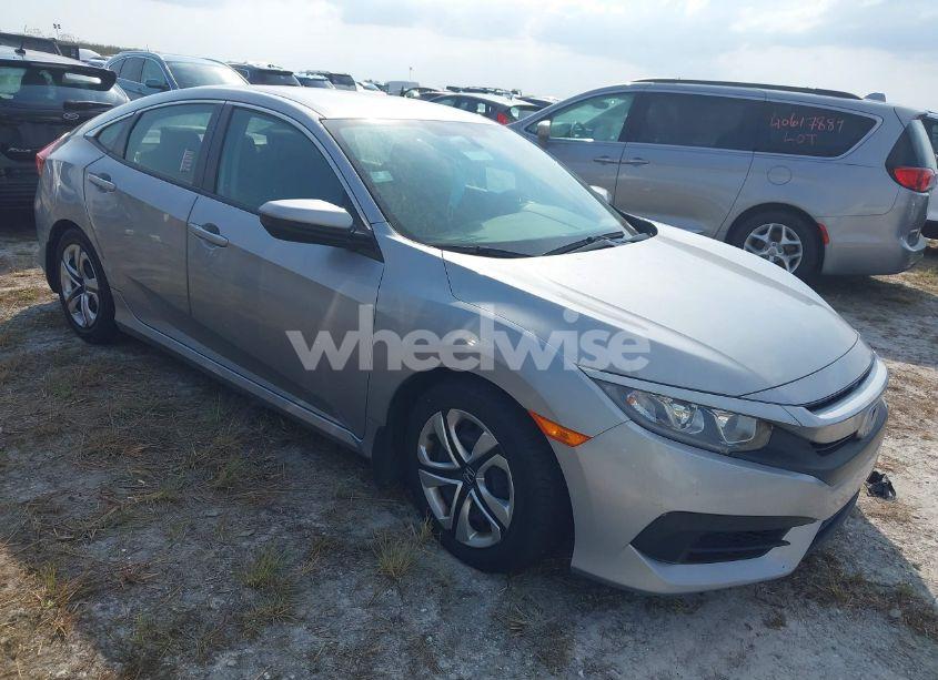 2018 Honda Civic LX (VIN 19XFC2F56JE000416) main photo