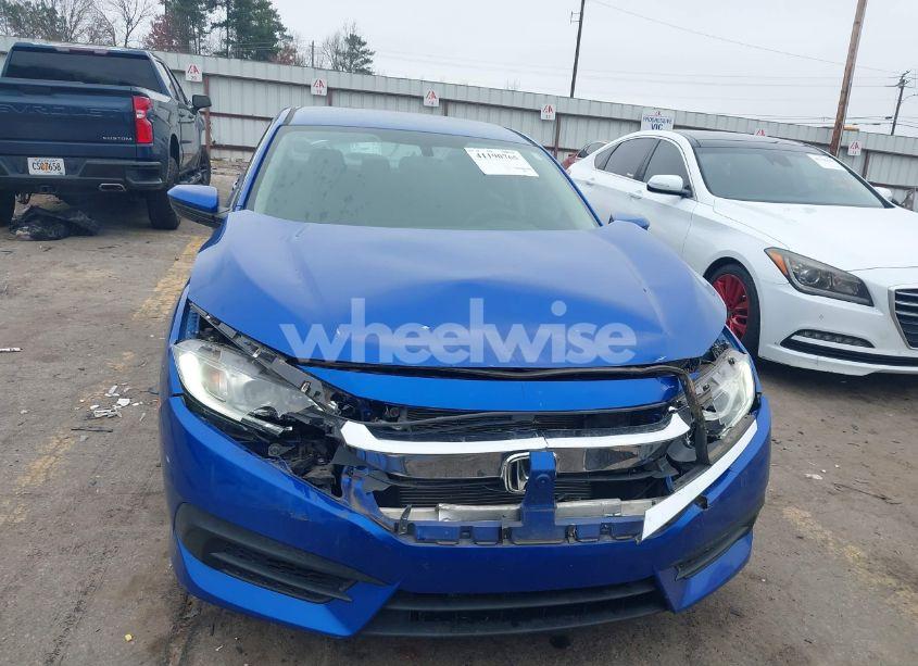 Photo 12 of 2018 Honda Civic LX (VIN 19XFC2F56JE006751)