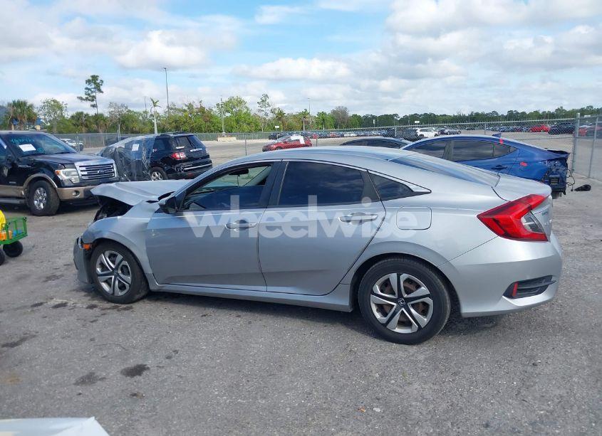 Photo 14 of 2018 Honda Civic LX (VIN 19XFC2F56JE008922)
