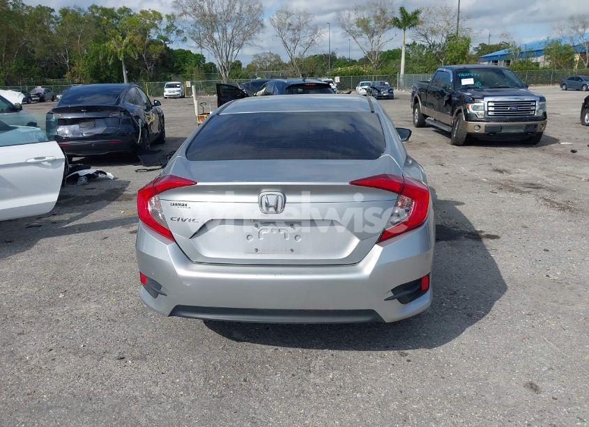 Photo 16 of 2018 Honda Civic LX (VIN 19XFC2F56JE008922)
