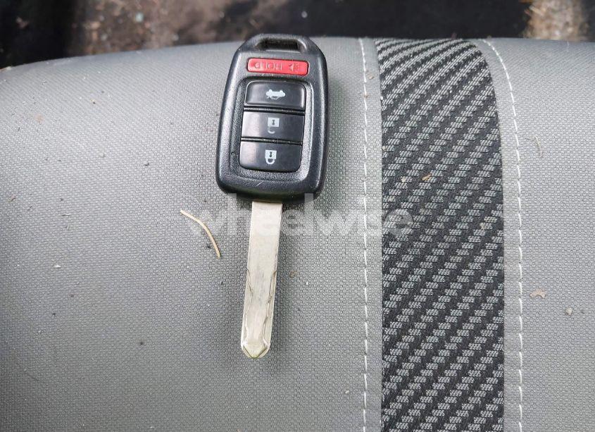 Photo 11 of 2018 Honda Civic LX (VIN 19XFC2F56JE204147)