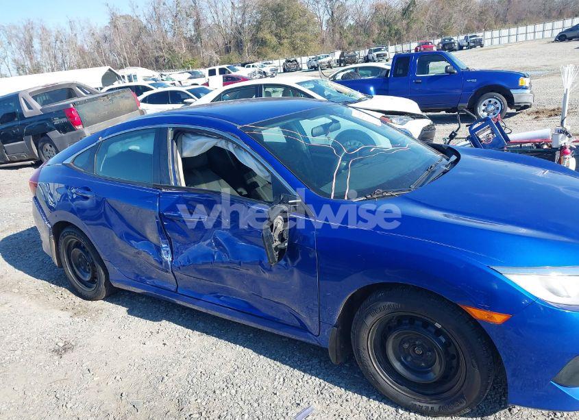 Photo 6 of 2017 Honda Civic LX (VIN 19XFC2F57HE008907)