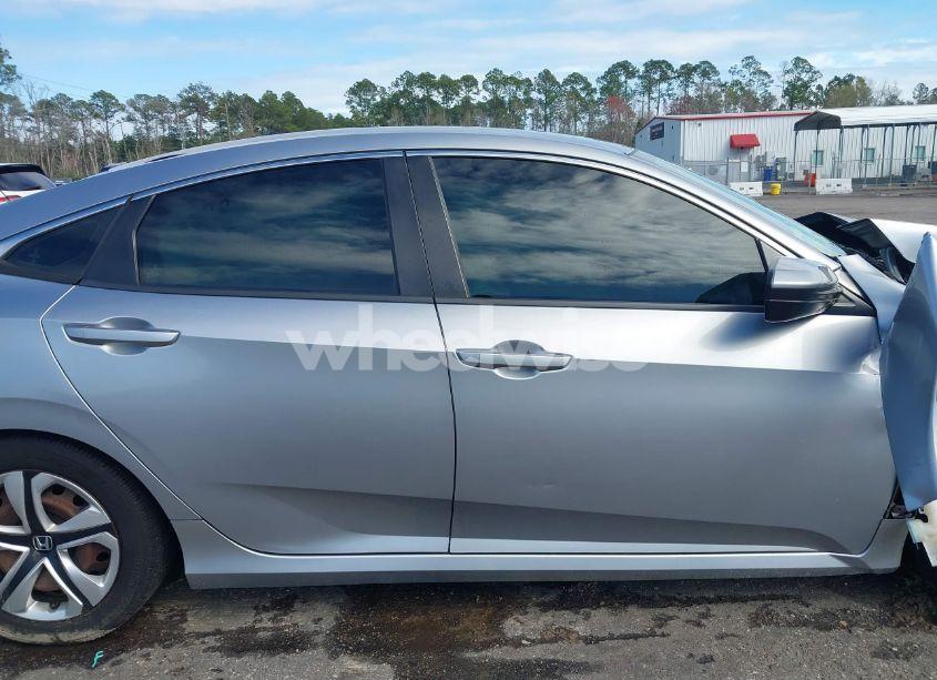 Photo 13 of 2017 Honda Civic LX (VIN 19XFC2F57HE010432)