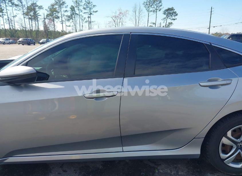 Photo 14 of 2017 Honda Civic LX (VIN 19XFC2F57HE010432)