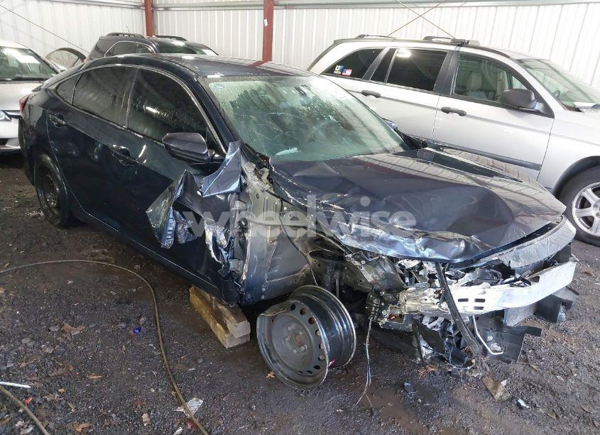 2017 Honda Civic LX (VIN 19XFC2F57HE050736) main photo