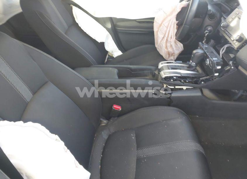 Photo 5 of 2017 Honda Civic LX (VIN 19XFC2F57HE060960)