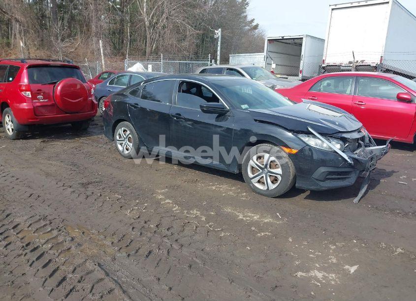 2017 Honda Civic LX (VIN 19XFC2F57HE214003) main photo