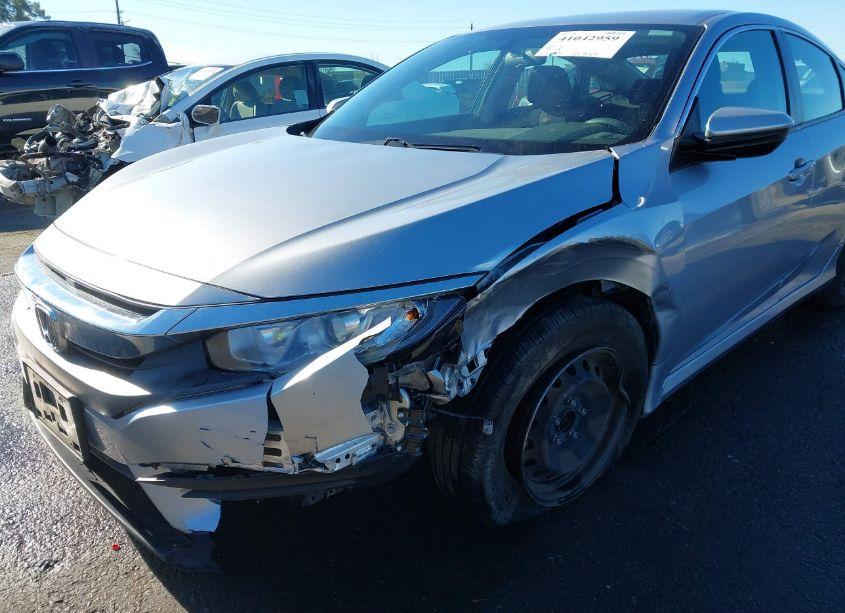 Photo 6 of 2017 Honda Civic LX (VIN 19XFC2F57HE218178)