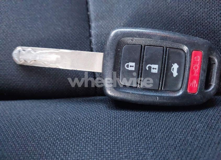 Photo 11 of 2018 Honda Civic LX (VIN 19XFC2F57JE020335)