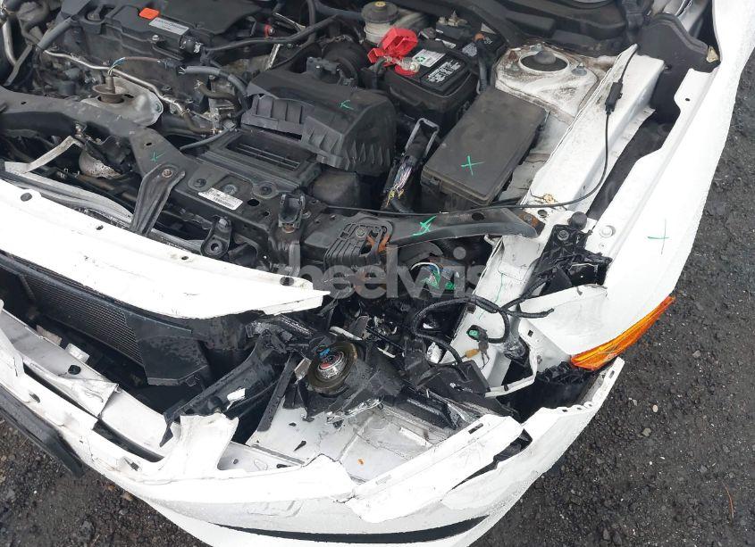 Photo 6 of 2018 Honda Civic LX (VIN 19XFC2F57JE203766)