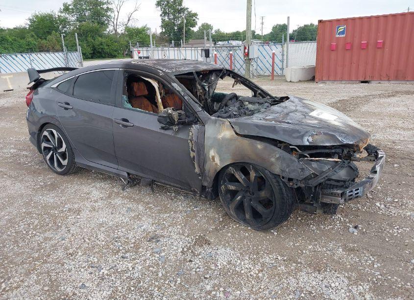 2017 Honda Civic LX (VIN 19XFC2F58HE000573) main photo