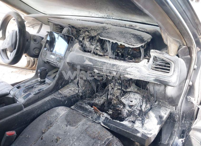 Photo 6 of 2017 Honda Civic LX (VIN 19XFC2F58HE003442)