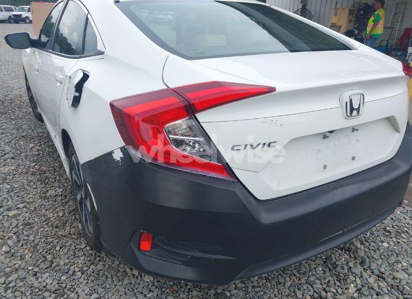 Photo 6 of 2017 Honda Civic LX (VIN 19XFC2F58HE010262)