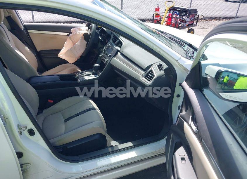 Photo 5 of 2017 Honda Civic LX (VIN 19XFC2F58HE041284)