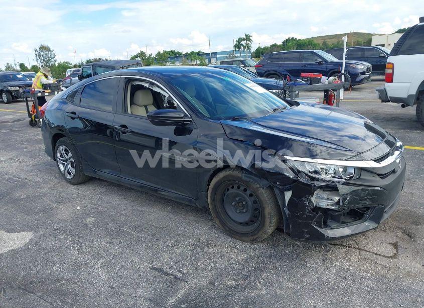 2017 Honda Civic LX (VIN 19XFC2F58HE070381) main photo