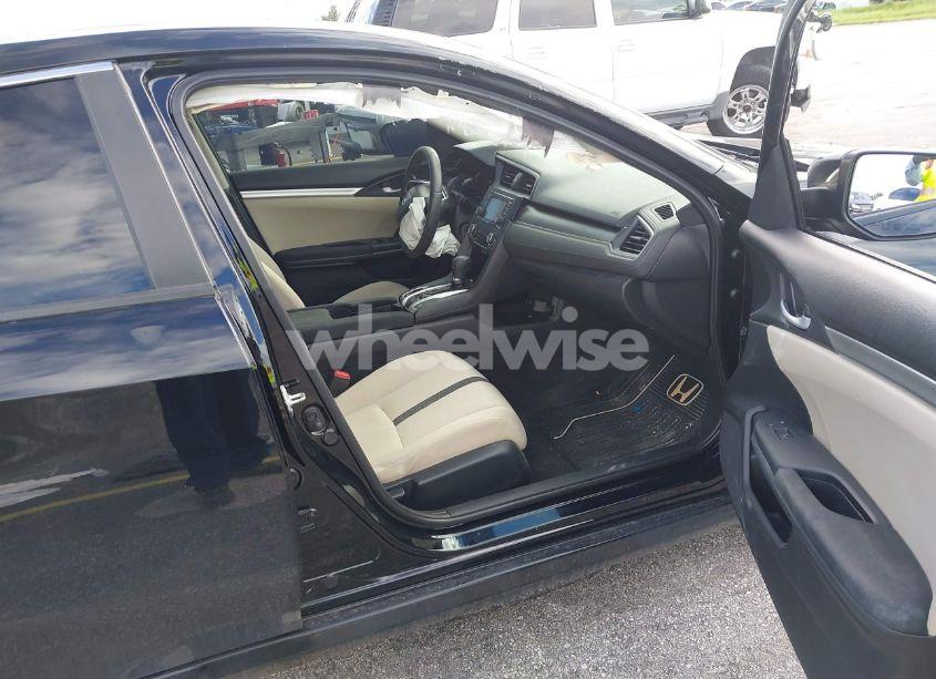 Photo 5 of 2017 Honda Civic LX (VIN 19XFC2F58HE070381)