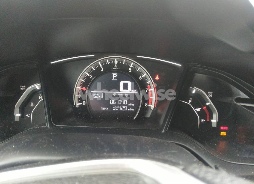 Photo 7 of 2018 Honda Civic LX (VIN 19XFC2F58JE032459)