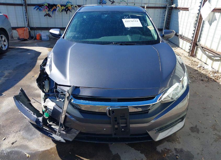 Photo 13 of 2018 Honda Civic LX (VIN 19XFC2F58JE042473)