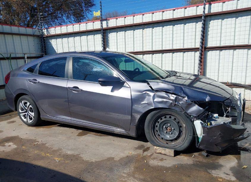 Photo 14 of 2018 Honda Civic LX (VIN 19XFC2F58JE042473)