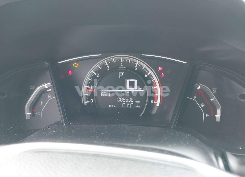 Photo 7 of 2018 Honda Civic LX (VIN 19XFC2F58JE043736)