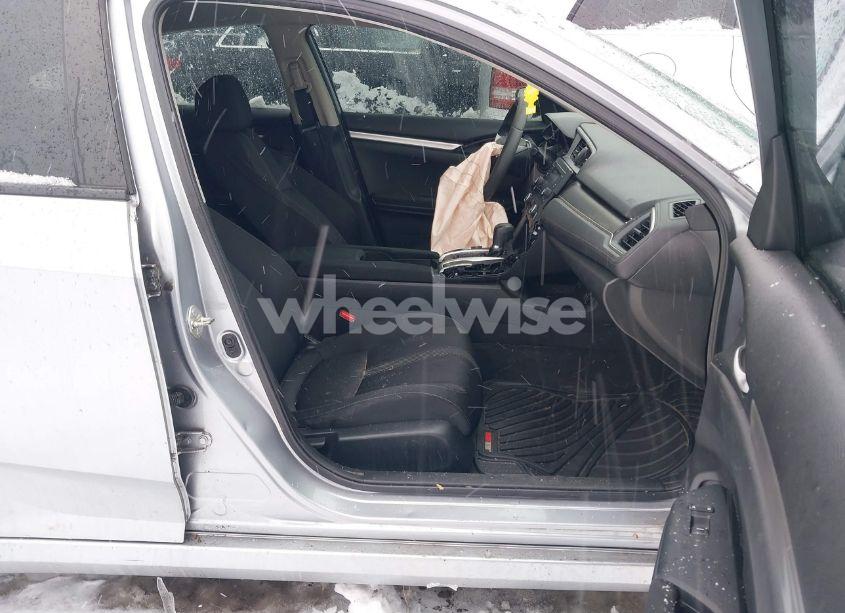 Photo 5 of 2018 Honda Civic LX (VIN 19XFC2F58JE204666)