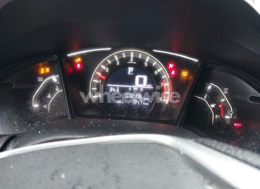 Photo 7 of 2018 Honda Civic LX (VIN 19XFC2F58JE204666)