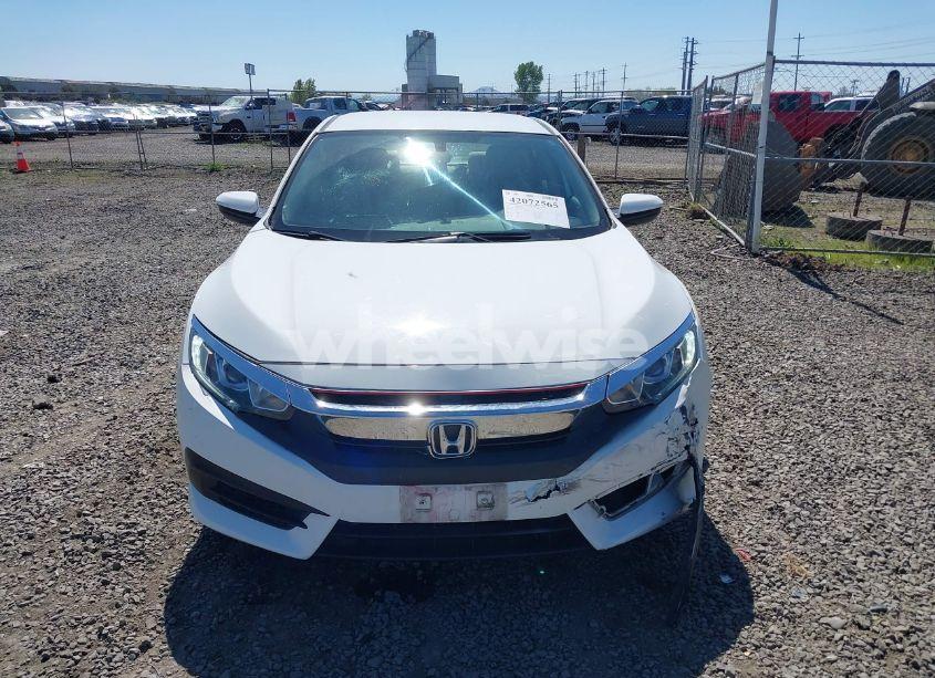 Photo 12 of 2018 Honda Civic LX (VIN 19XFC2F58JE206739)