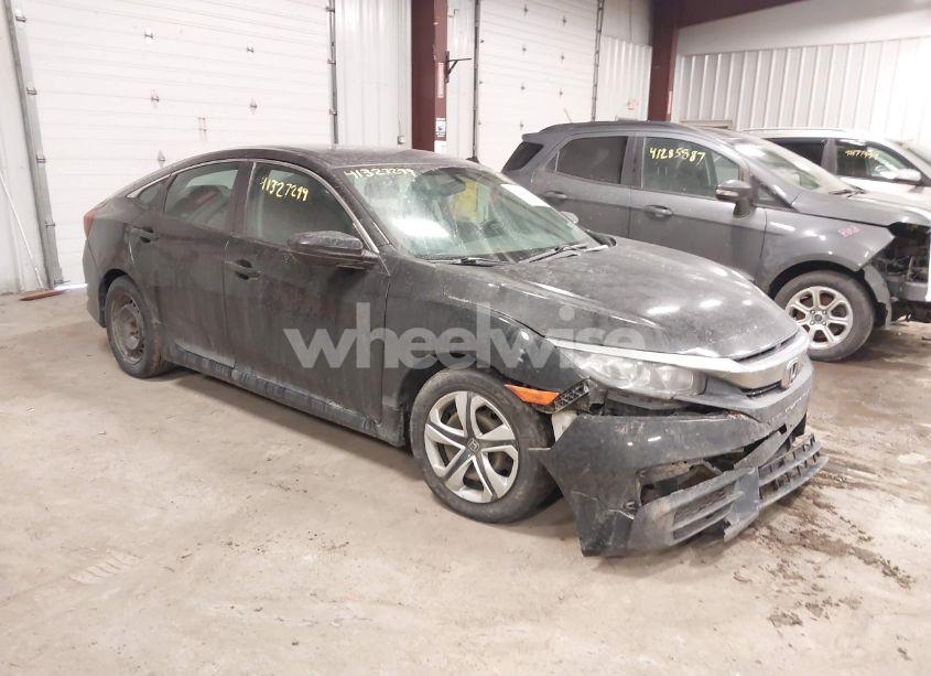 2018 Honda Civic LX (VIN 19XFC2F58JE206806) main photo