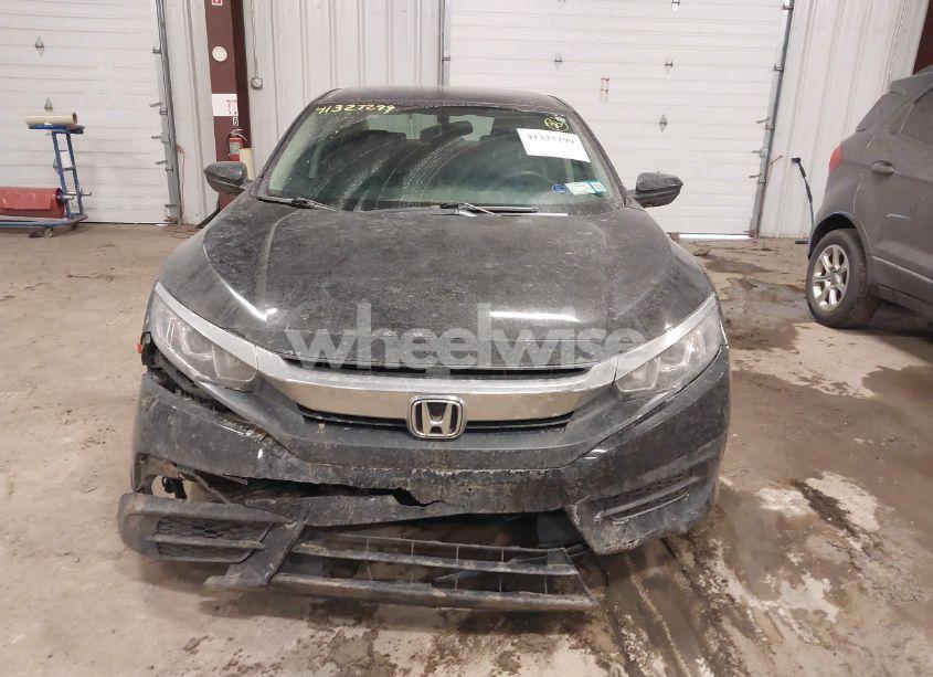 Photo 12 of 2018 Honda Civic LX (VIN 19XFC2F58JE206806)