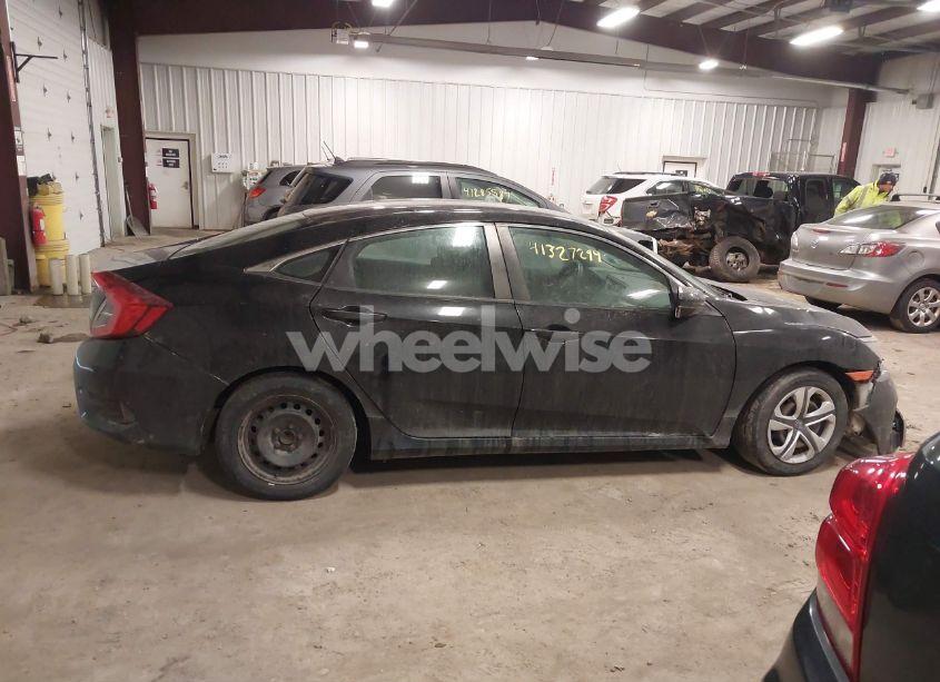 Photo 13 of 2018 Honda Civic LX (VIN 19XFC2F58JE206806)