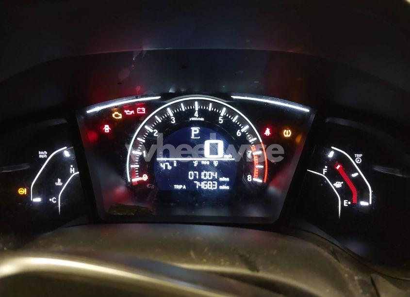 Photo 7 of 2018 Honda Civic LX (VIN 19XFC2F58JE206806)