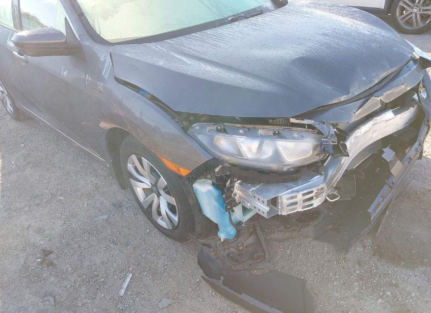 Photo 6 of 2017 Honda Civic LX (VIN 19XFC2F59HE011419)