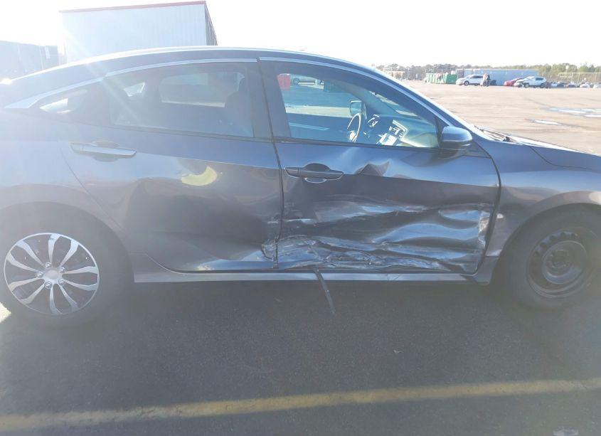 Photo 6 of 2017 Honda Civic LX (VIN 19XFC2F59HE018113)