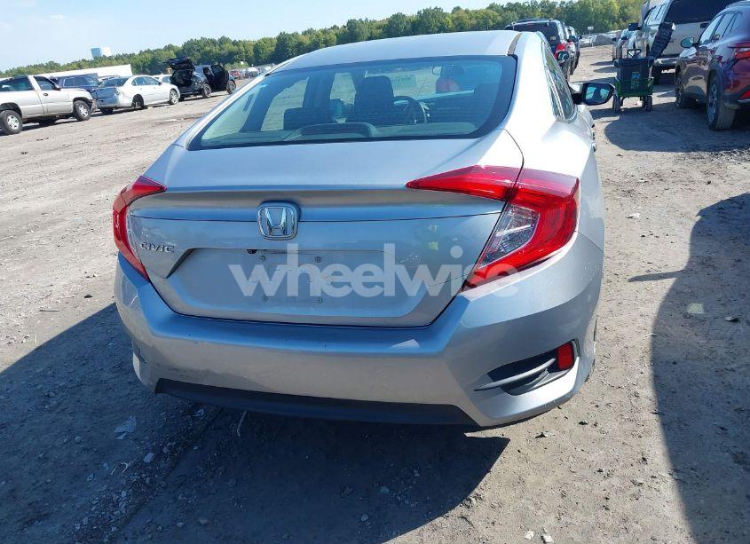 Photo 17 of 2018 Honda Civic LX (VIN 19XFC2F59JE011135)
