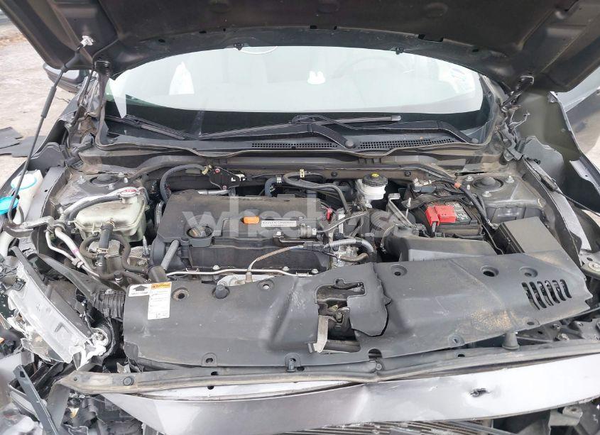 Photo 10 of 2018 Honda Civic LX (VIN 19XFC2F59JE043406)