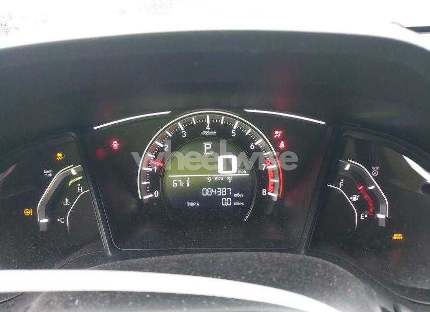 Photo 7 of 2018 Honda Civic LX (VIN 19XFC2F59JE043406)