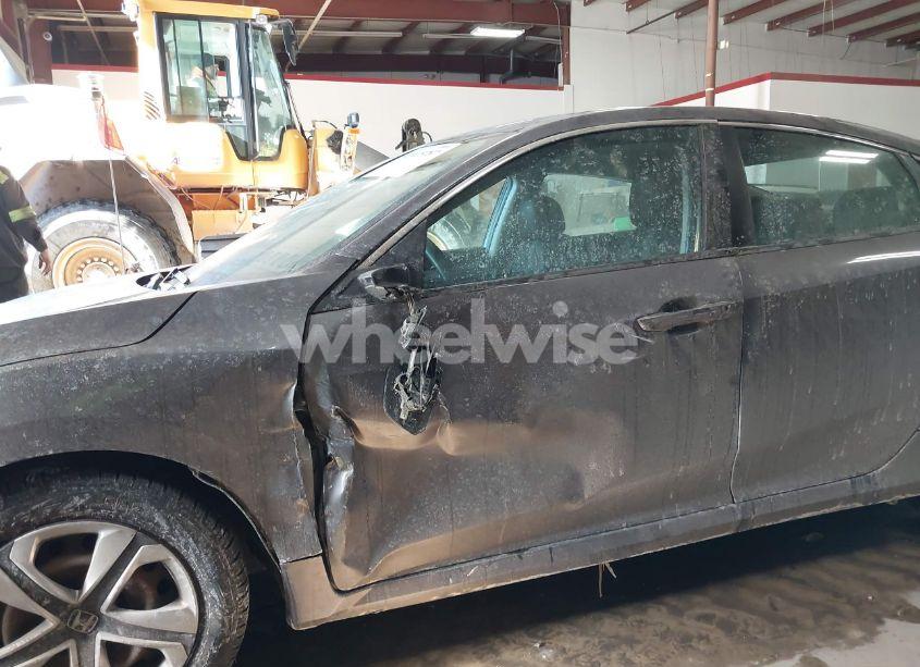 Photo 17 of 2016 Honda Civic LX (VIN 19XFC2F5XGE011296)